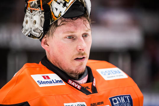 Karlskronas målvakt Johan Holmqvist deppar