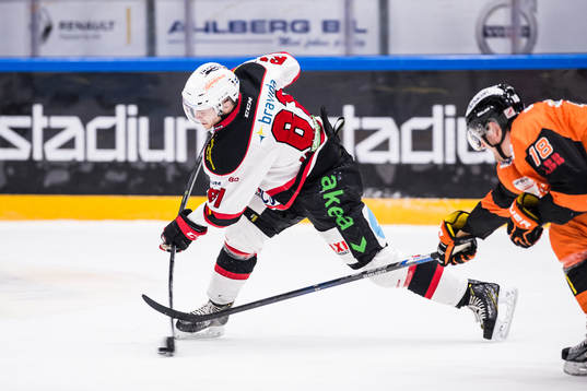 Malmö Redhawks Nicklas Jadeland skjuter