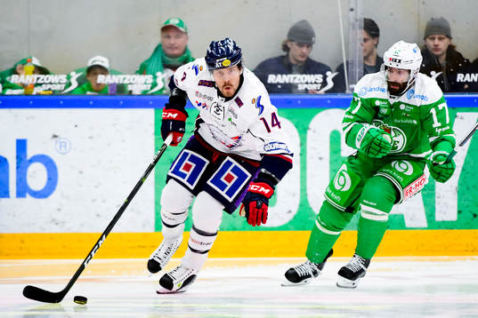 Linköpings Anssi Salmela och Rögles Taylor Matson