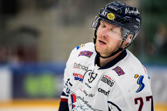 Linköpings Marcel Müller deppar