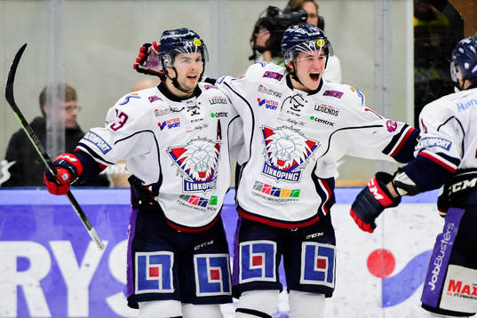 Linköpings Jacob Lilja och Andrew Gordon jublar