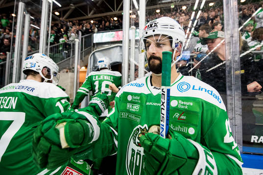 Rögles Kevin Marshall jublar