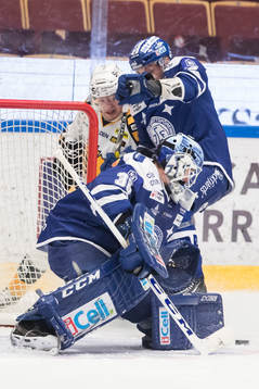 Leksands målvakt Henrik Haukeland  i ishockeymatchen i SHL