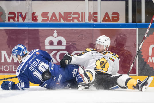 Leksands Mattias Ritola och Skellefteås Jimmie Ericsson i