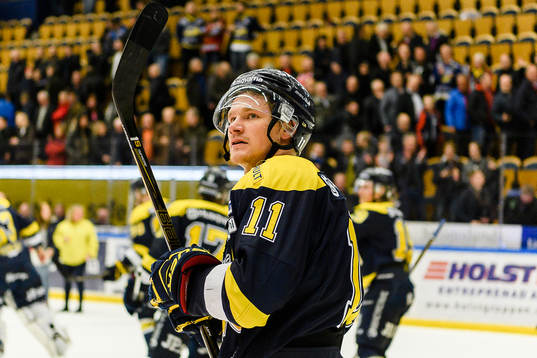 s Simon Önerud