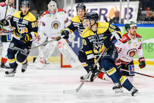 s Pär Arlbrandt jublar