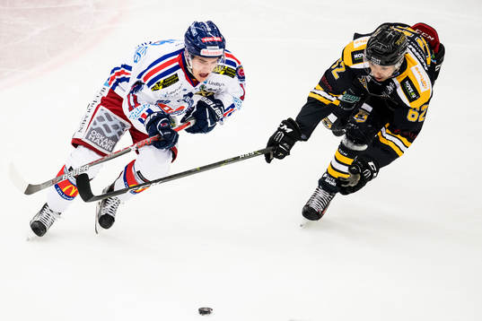 Oskarshamns Victor Löfstedt och Panterns Oscar Nord