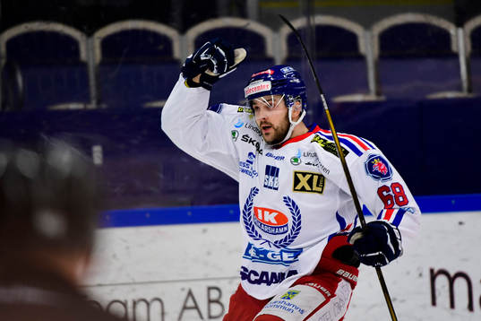 Oskarshamns Joakim Hagelin jublar