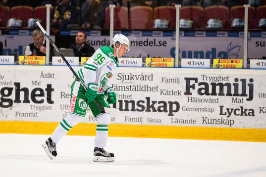 Rögles David Åslin tvingas lämna isen