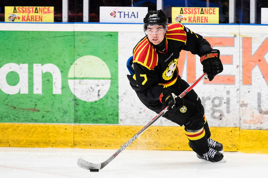 Brynäs Ponthus Westerholm med pucken