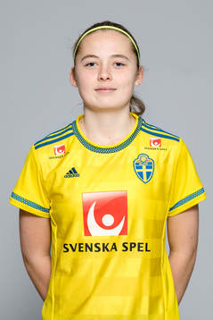 Paulina Nyström i F17/00-landslaget