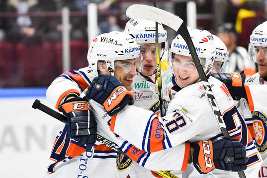 Växjös Eric Martinsson jublar