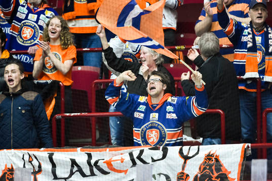 Växjös supportrar jublar