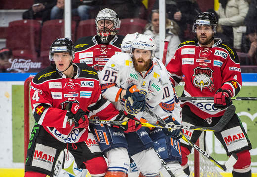 Malmö Redhawks Carl-Johan Lerby mot Växjös Liam Reddox