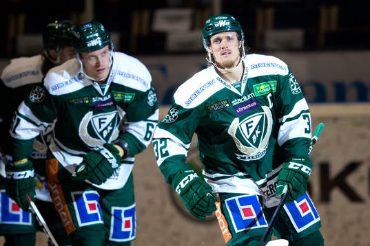 Färjestads Magnus Nygren jublar