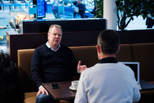 Göteborgs Postens Mattias Balkander intervjuar Svenska