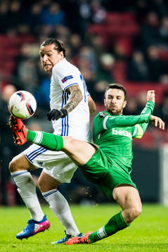 FC Köpenhamns Federico Santander och Ludogorets Gustavo