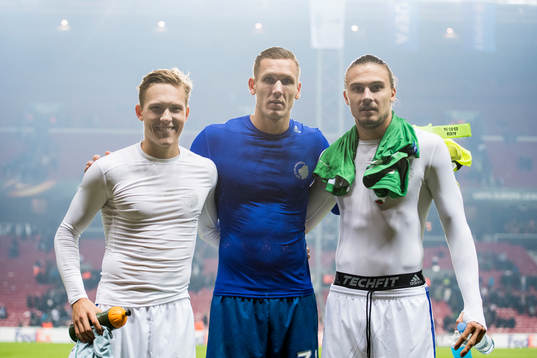 FC Köpenhamns Ludwig Augustinsson, målvakt Robin Olsen