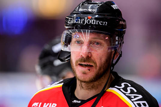 Luleås Jan Sandström på uppvärmningen