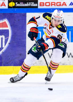 Djurgårdens Markus Ljungh med pucken