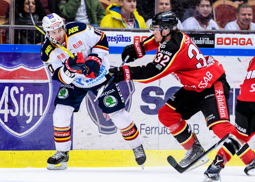 Djurgårdens Niclas Bergfors och Luleås Oscar Engsund