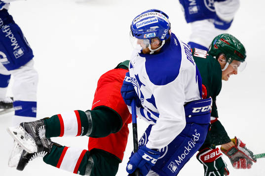 Leksands Mattias Ritola och Frölundas Johan Sundström
