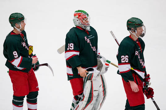 Frölundas Casey Wellman, målvakt Dan Bakala och Rasmus