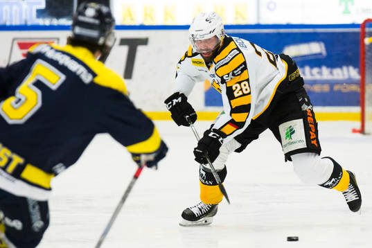 s Adam Almquist mot Skellefteås Johan Alm