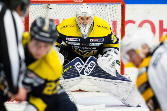 s målvakt Linus Söderström
