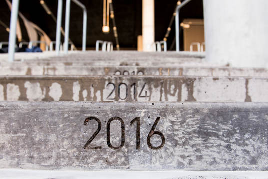 2016 ingraverat i guldtrappan, ingång B på Swedbank