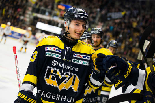 s Lias Andersson jublar