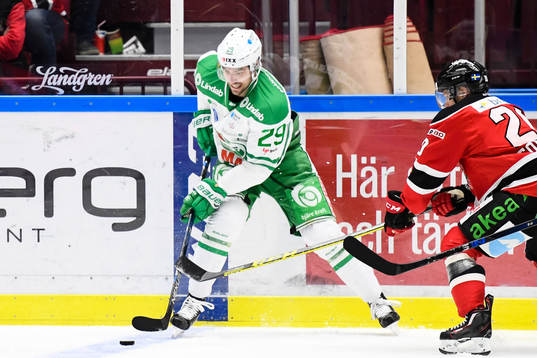 Rögles Ludvig Rensfeldt och Malmö Redhawks Erik Forssell