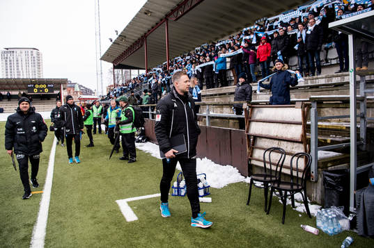 Malmö FFs tränare Magnus Pehrsson innan träningsmatchen