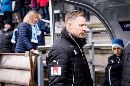 Malmö FFs tränare Magnus Pehrsson innan träningsmatchen