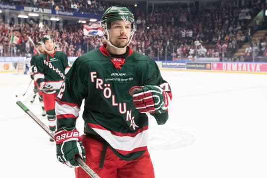 Frölundas Patrik Carlsson jublar