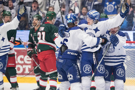 Leksands Isak Skedung jublar