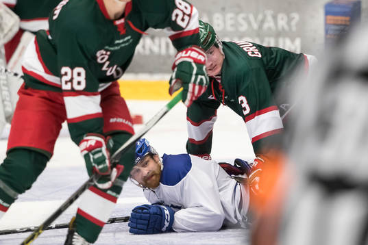 Leksands Mattias Ritola och Frölundas Carl Grundström i