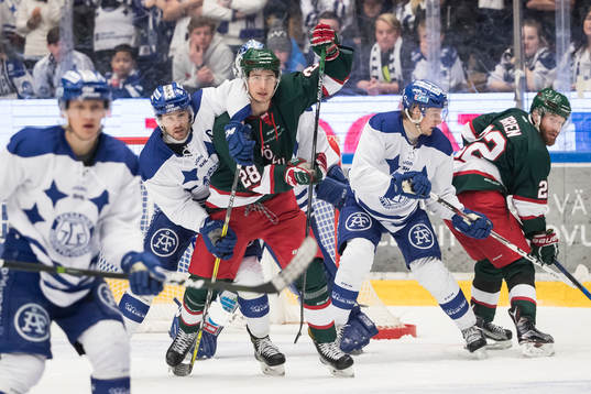 Leksands Jesper Ollas och Frölundas Johan Sundström och
