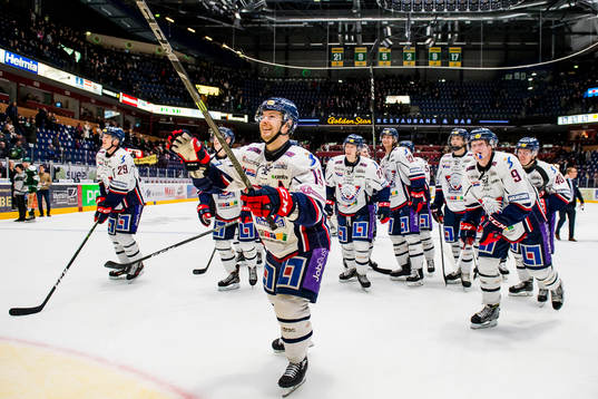 Spelare i Linköping jublar