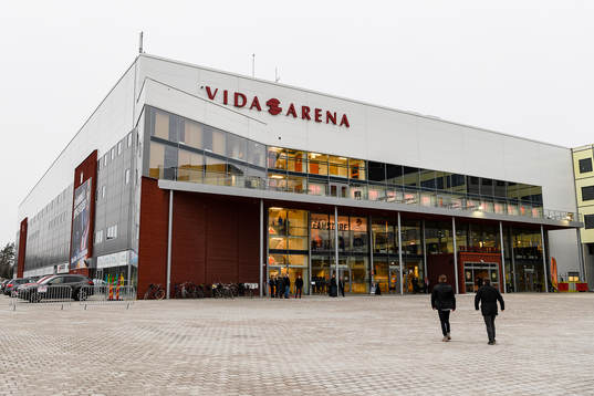 Exteriör vy på Vida arena före ishockeymatchen i SHL