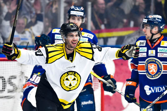 Brynäs Jesper Jensen jublar