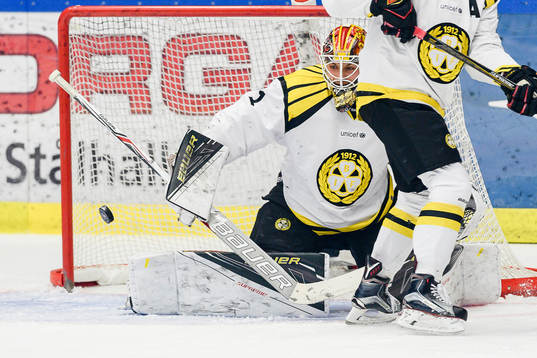 Brynäs målvakt Felix Sandström