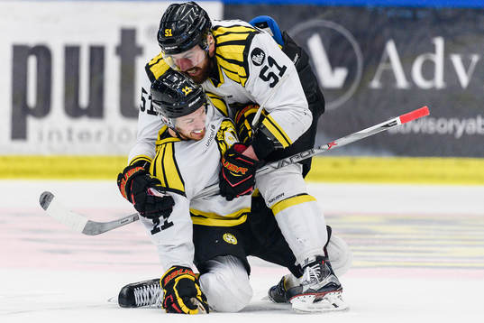 Brynäs Kevin Clark och Marc Zanetti jublar