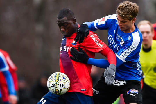 Örgrytes Alexis Yougouda Kada och Halmstads Marcus Mathisen