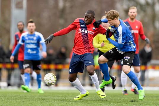Örgrytes Alexis Yougouda Kada och Halmstads Marcus Mathisen