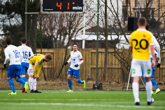 Värnamos Pär Cederqvist jublar