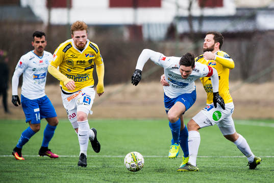 Värnamos Pär Cederqvist och Falkenbergs David Svensson i