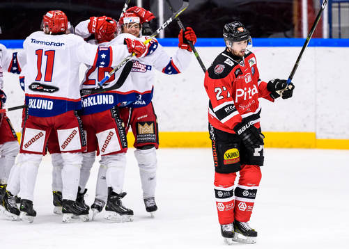 Piteås Jannik Karvinen deppar samtidigt som