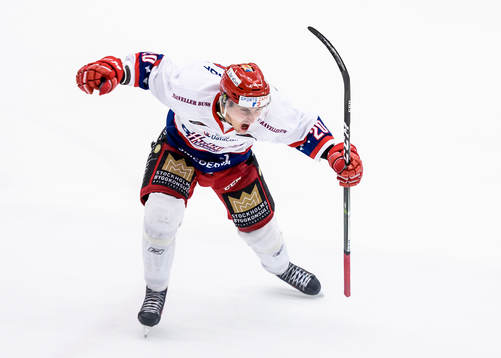 Huddinges Rasmus Dahlberg-Karlsson jublar
