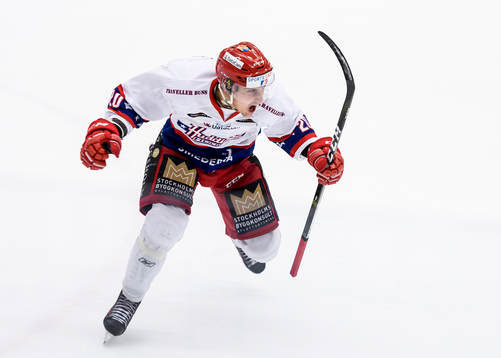 Huddinges Rasmus Dahlberg-Karlsson jublar